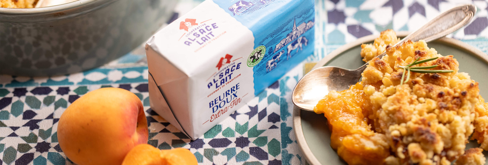 crumble-aux-abricots-et-romarin-head