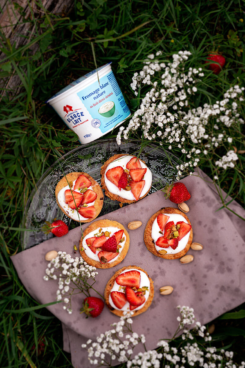 alsace-lait-sable-pistaches-fraises-2